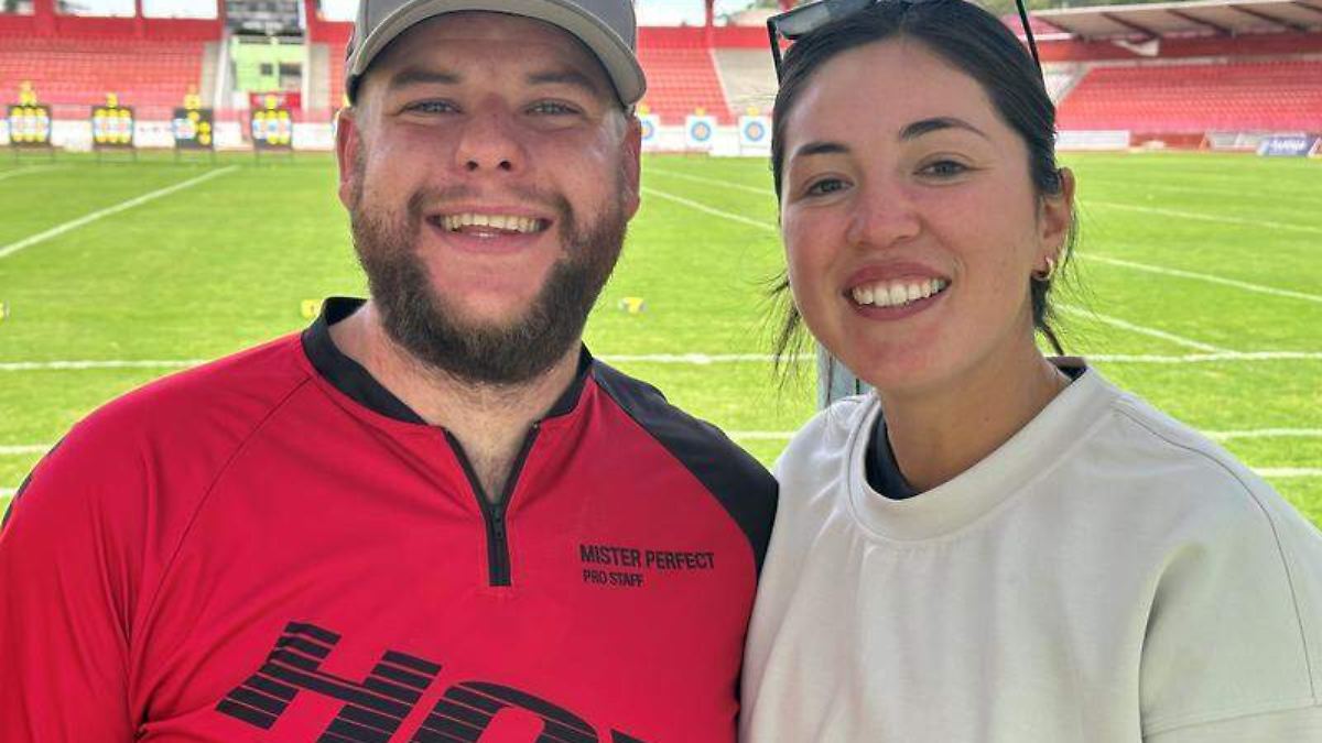 Mike Schloesser , Mr. Perfect, arrancará la Final de la Copa del Mundo Tlaxcala 2024; el europea cuenta con el apoyo de su esposa Gabriela SchloesserFrancisco H. REYES